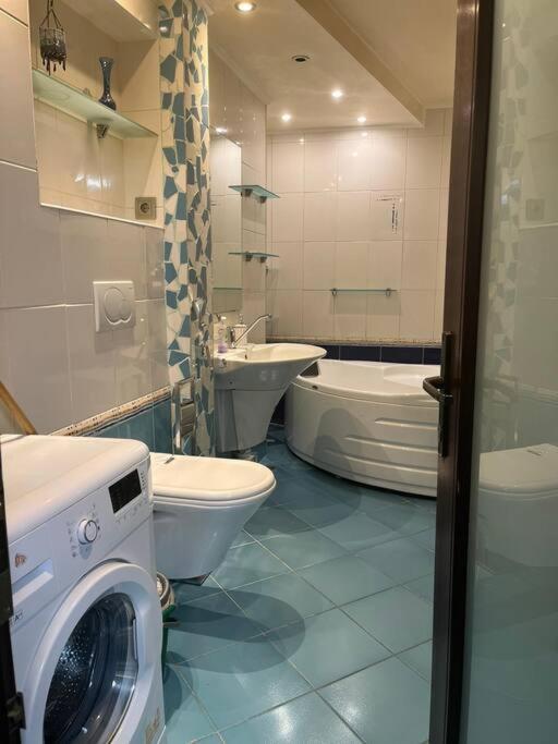 Apartament Theta- Langa Centru, Cada Hidromasaj Σουκεάβα Εξωτερικό φωτογραφία